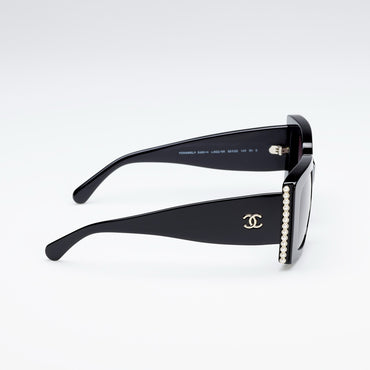 Mystery Pearl Sunglasses - Black + Grey