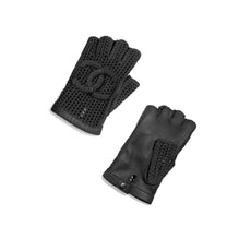 Crochet/Lambskin Fingerless Gloves - Black