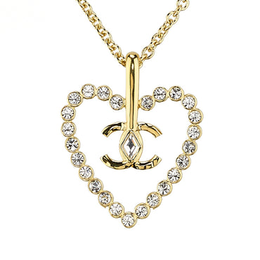 Queen Of Hearts Golden Pendant Necklace