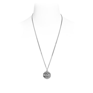 90210 Golden Pendant Necklace