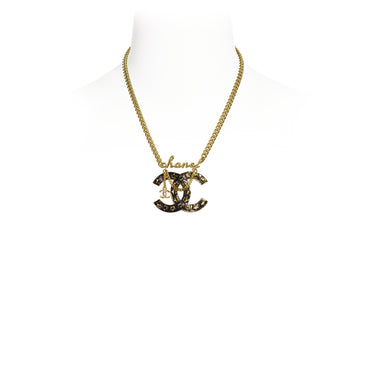 Glitter Nameplate Golden Short Necklace