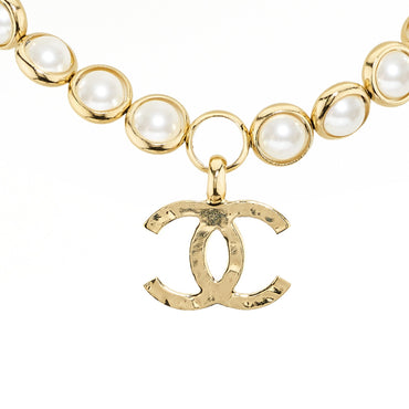 Pirouettes Golden Short Necklace