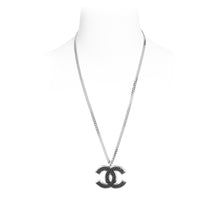 To The Point Golden Pendant Necklace