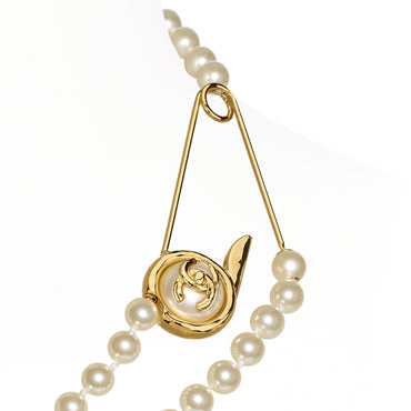 Manchester Muse Golden Short Necklace