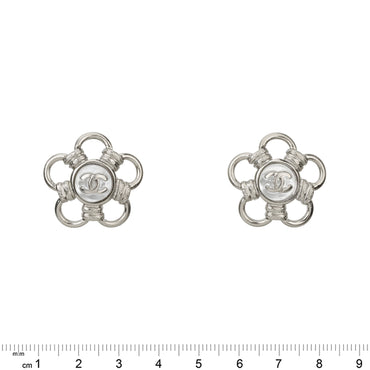 Flower-Power Silvery Stud Earrings