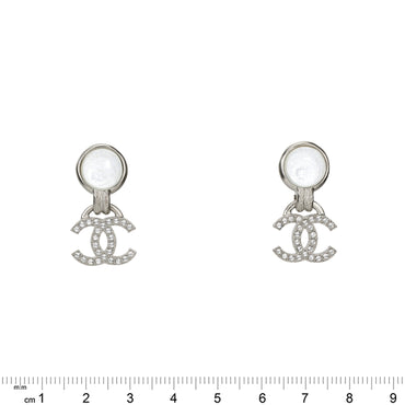 Flower-Power Silvery Pendant Earrings