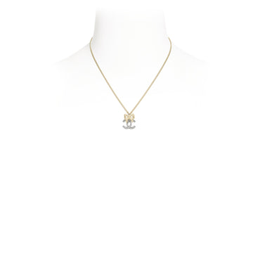 Field Of Dreams Silvery Pendant Necklace