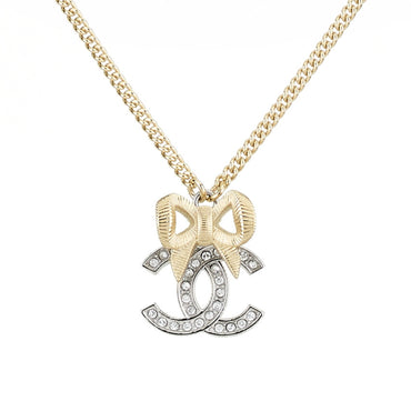 Field Of Dreams Silvery Pendant Necklace