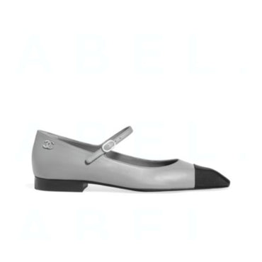 Heel Of Fame Mary Janes - Black