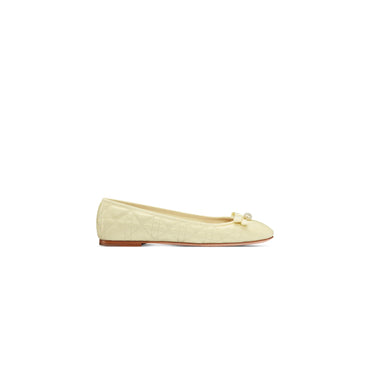 Women Ws - Flat - 34Y Light Lemons