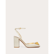 One Stud Pump - Light Ivory